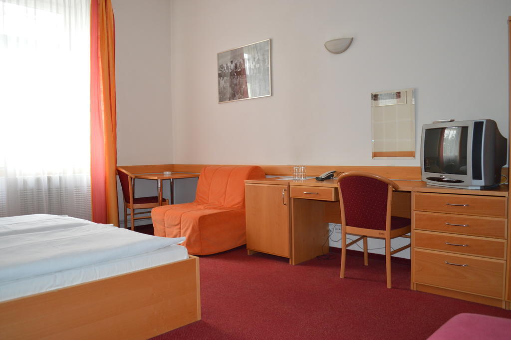 Hotel Hejtman Prague Room photo